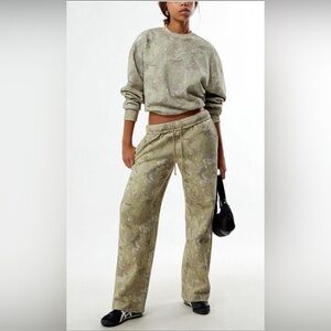 Women's Green Camouflage Pants